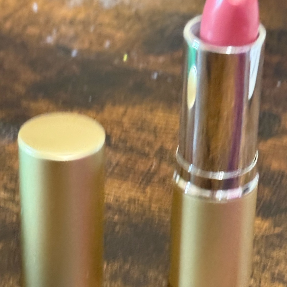 MALLY new French kiss lipstick sheer full size - Picture 2 of 3